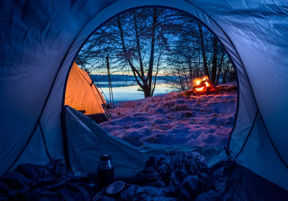 tent in winter 